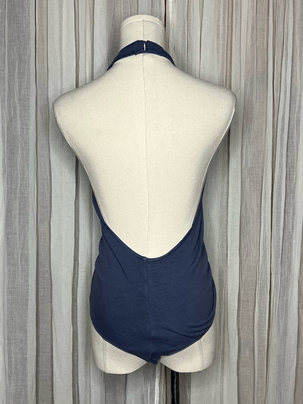 SKIMS Outdoor Halter Bodysuit - Picture 2 of 3